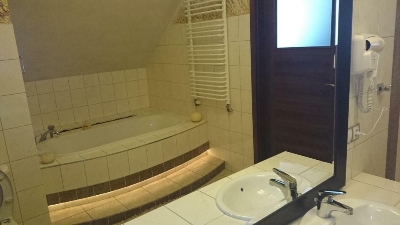 Dworek Anna Hotel Podgora ห้อง รูปภาพ